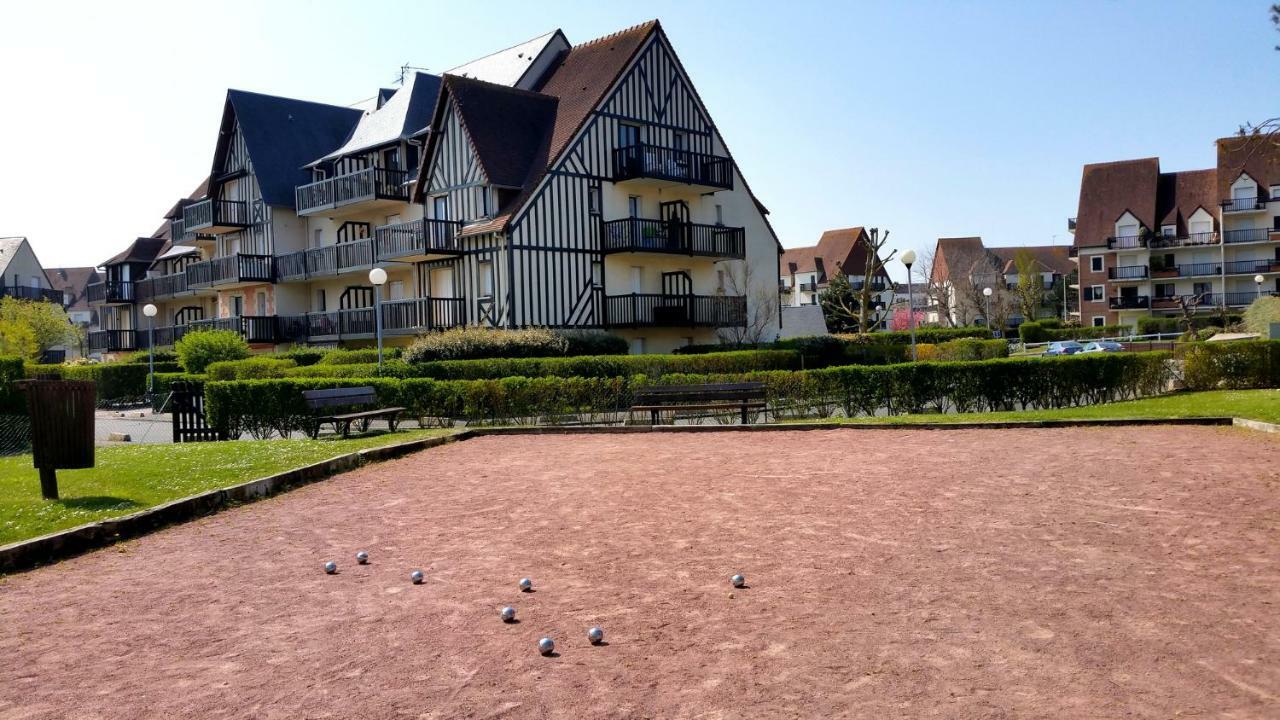 Bel Appartement Jolie Vue Mer Cabourg Dış mekan fotoğraf